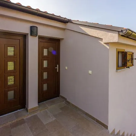 Anton 2 With Terrace And Beautiful Sea View * Crikvenica