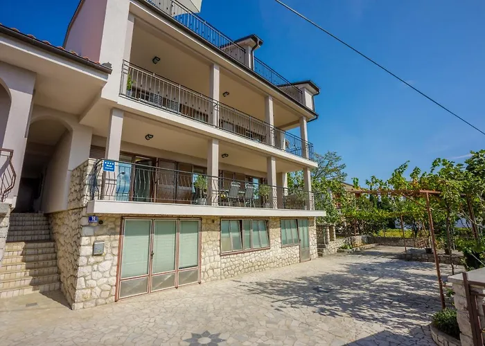 Apartman Anton 2 With Terrace And Beautiful Sea View Crikvenica