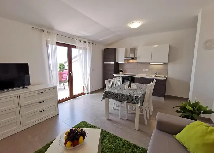 Apartman Anton 2 With Terrace And Beautiful Sea View