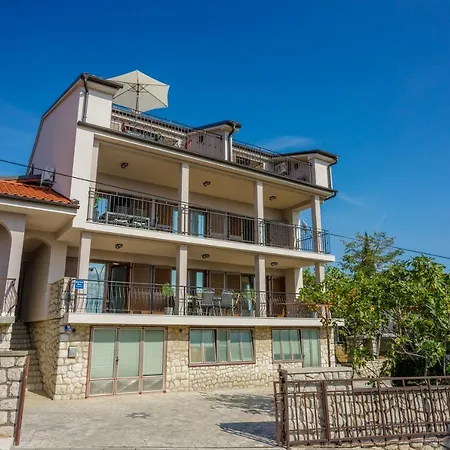 Anton 2 With Terrace And Beautiful Sea View *