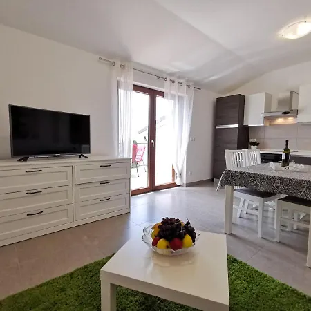 Anton 2 With Terrace And Beautiful Sea View *