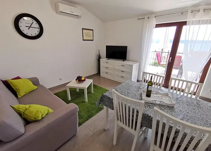 Apartmán Anton 2 With Terrace And Beautiful Sea View *